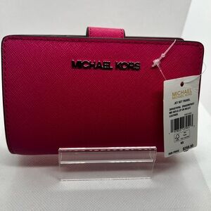 Michael Kors Fuchsia Wallet/Silver Chain included